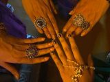 Rat ‘steals’ Rs 10 lakh jewellery from Karnataka shop, CCTV catches it