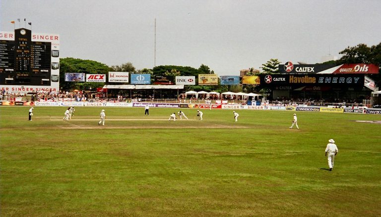 Sri Lanka reach 265/8 as rain, bad light end Day 3 early