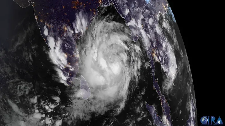 Cyclone Arnab weakens after Andhra landfall