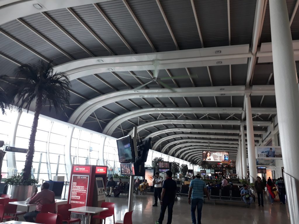 Mumbai airport threatens 265 international slot cuts