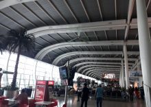 Mumbai airport threatens 265 international slot cuts